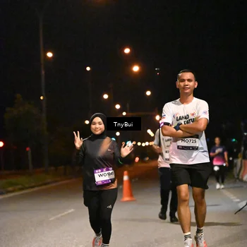 Runner Photo 7758300