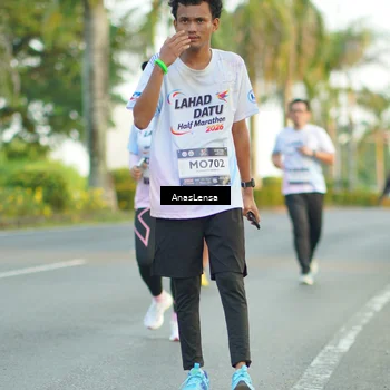 Runner Photo 7758320