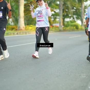 Runner Photo 7758340