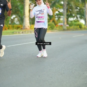 Runner Photo 7758342