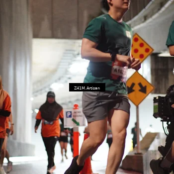 Runner Photo 7758381