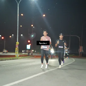 Runner Photo 7758388