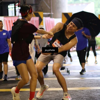 Runner Photo 7758392