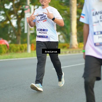 Runner Photo 7758401