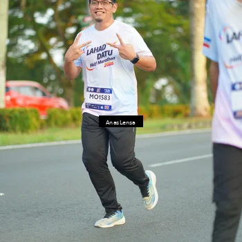 Runner Photo 7758407