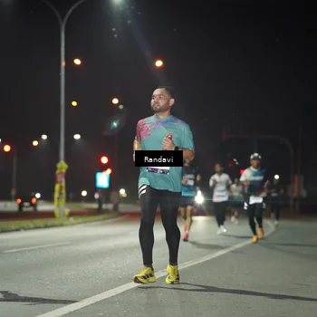 Runner Photo 7758412