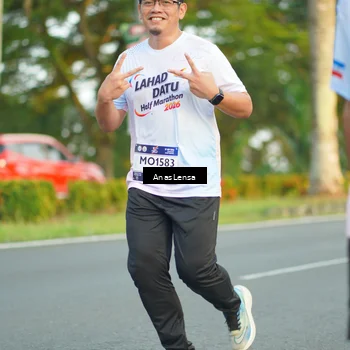 Runner Photo 7758418