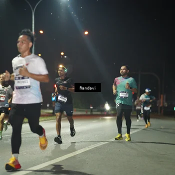 Runner Photo 7758434