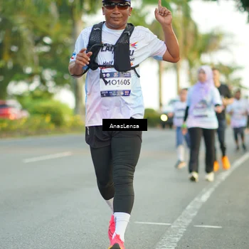 Runner Photo 7758437