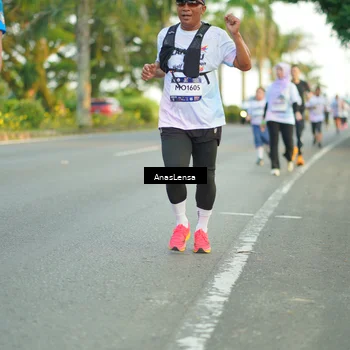 Runner Photo 7758438