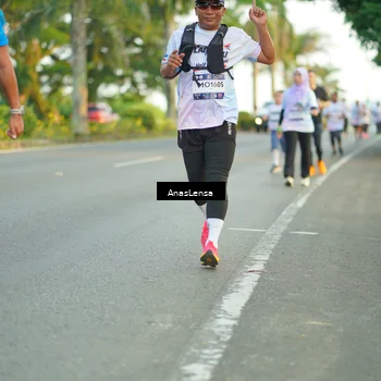 Runner Photo 7758440
