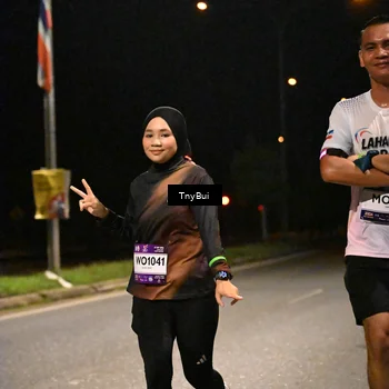 Runner Photo 7758449