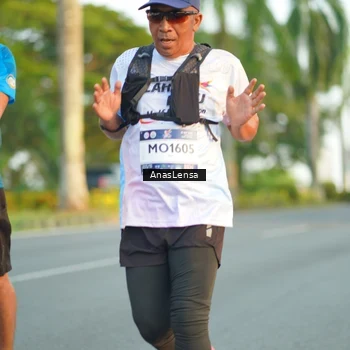 Runner Photo 7758457