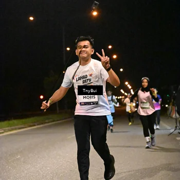 Runner Photo 7758458