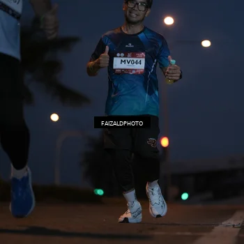 Runner Photo 7758459
