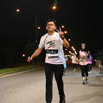 Runner Photo 7758461