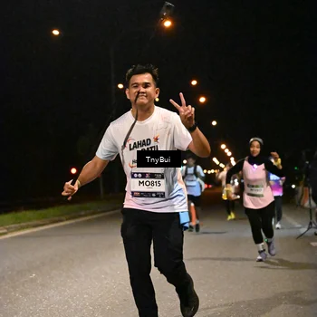 Runner Photo 7758467