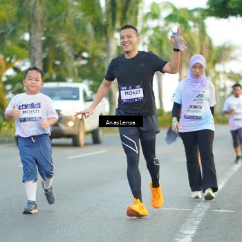Runner Photo 7758480