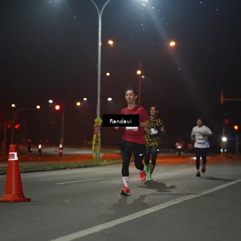 Runner Photo 7758488
