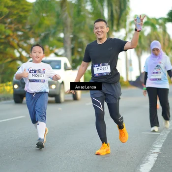 Runner Photo 7758497