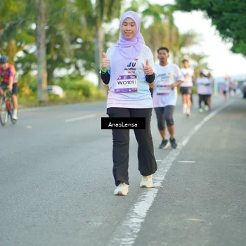 Runner Photo 7758531