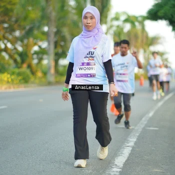 Runner Photo 7758534