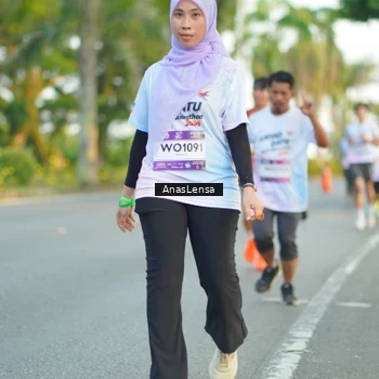 Runner Photo 7758535