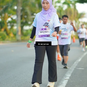 Runner Photo 7758544