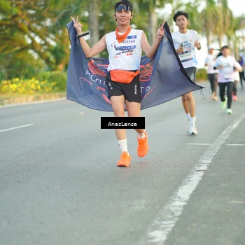 Runner Photo 7758564