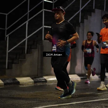 Runner Photo 7758565