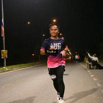 Runner Photo 7758567