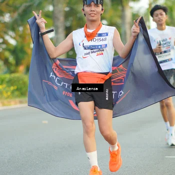 Runner Photo 7758573