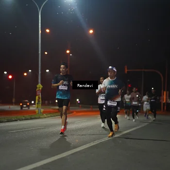 Runner Photo 7758578