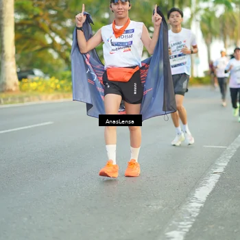 Runner Photo 7758588