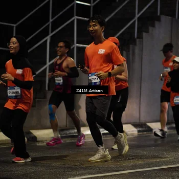 Runner Photo 7758591