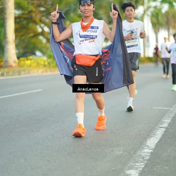 Runner Photo 7758606
