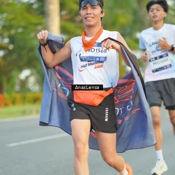 Runner Photo 7758618
