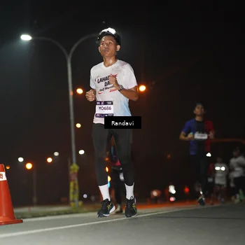 Runner Photo 7758622