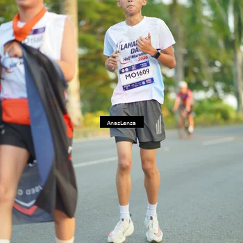 Runner Photo 7758623