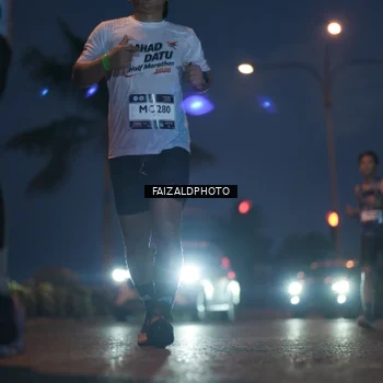 Runner Photo 7758639