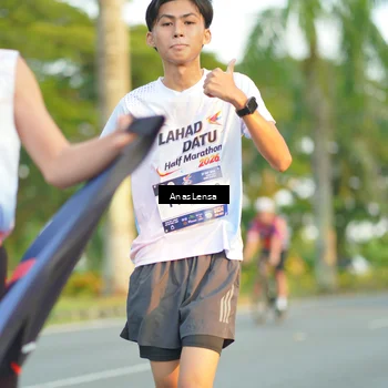 Runner Photo 7758646