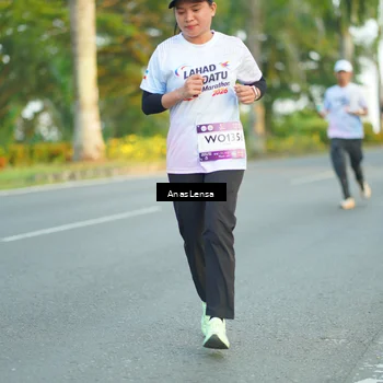 Runner Photo 7758655