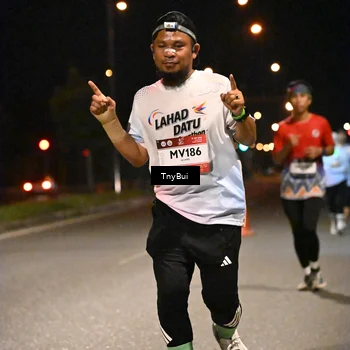 Runner Photo 7758662