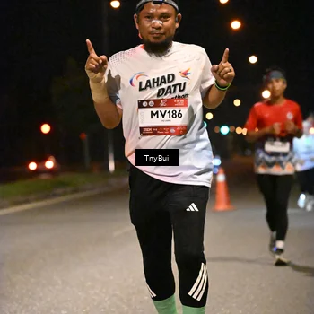 Runner Photo 7758666