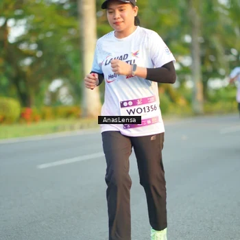 Runner Photo 7758667