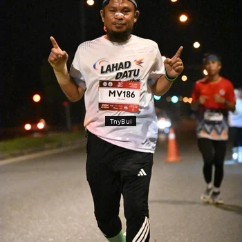 Runner Photo 7758676