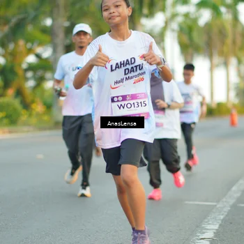Runner Photo 7758682