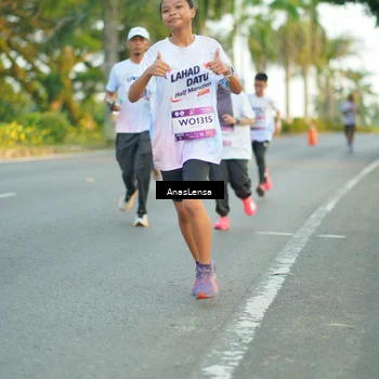 Runner Photo 7758684