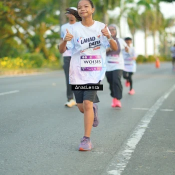 Runner Photo 7758686
