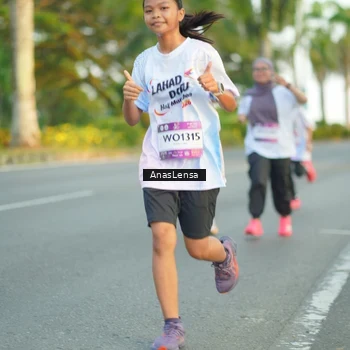 Runner Photo 7758687